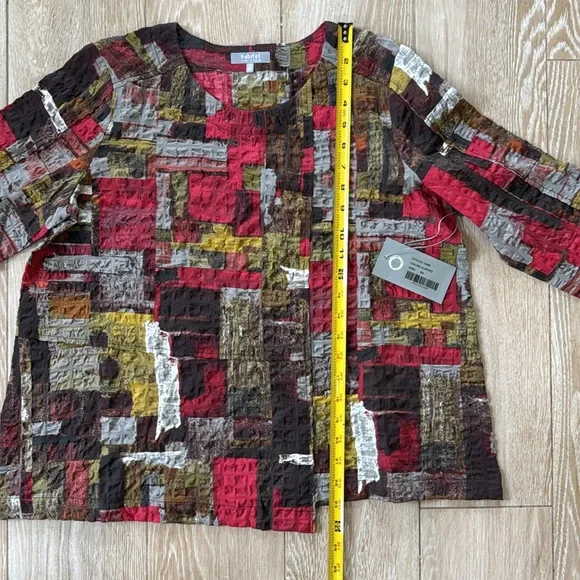 NWT Habitat Patchwork Print Top in Garnet XS - Picture 7 of 12